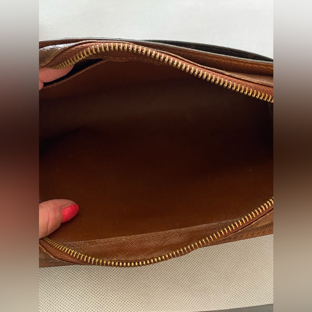 💥Auth Louis Vuitton vintage Orsay clutch. In amazing condition. - Picture 9 of 9